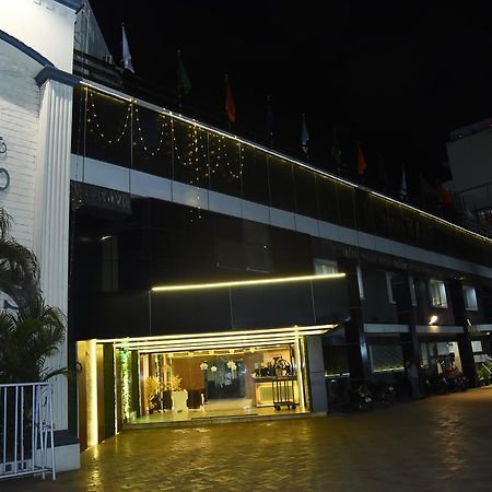 Hotel Mars Csennai Kültér fotó