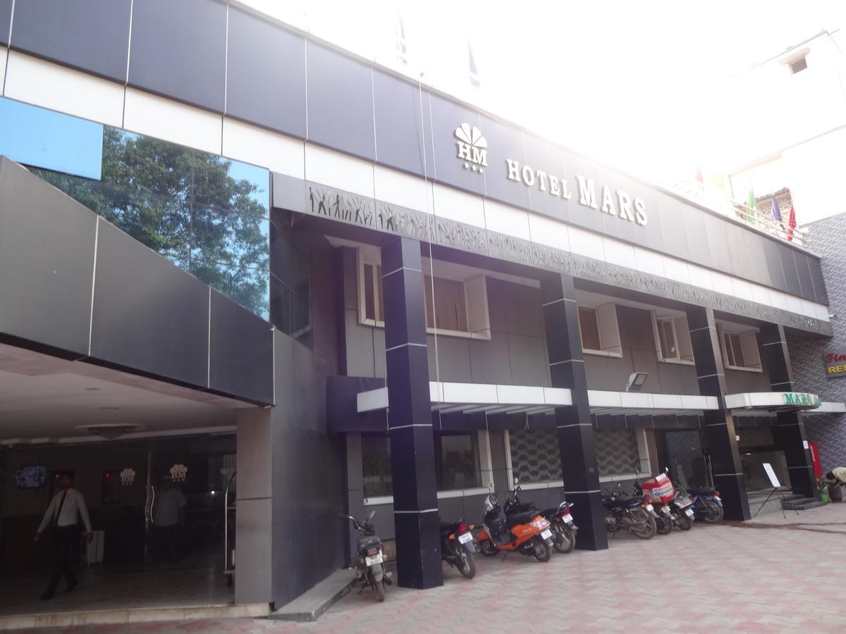 Hotel Mars Csennai Kültér fotó